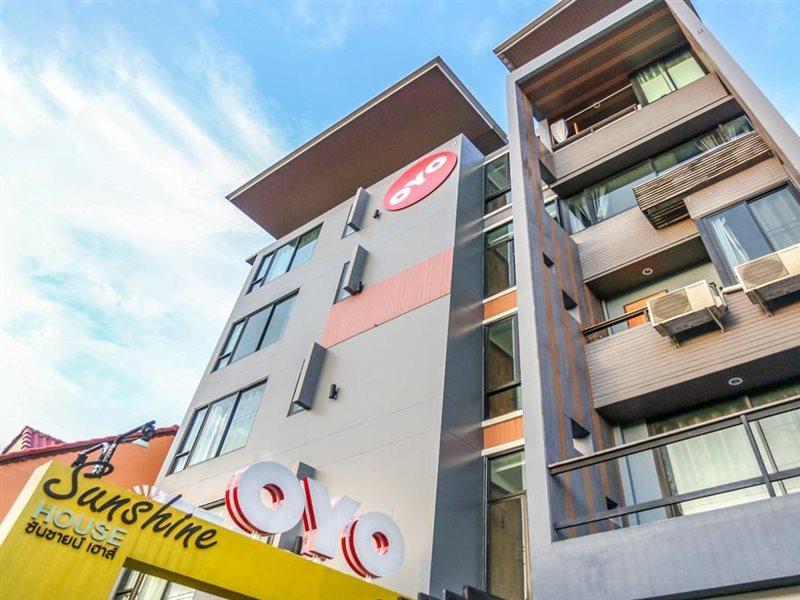 Oyo 233 Sunshine House Hotel Chiang Mai Exterior photo