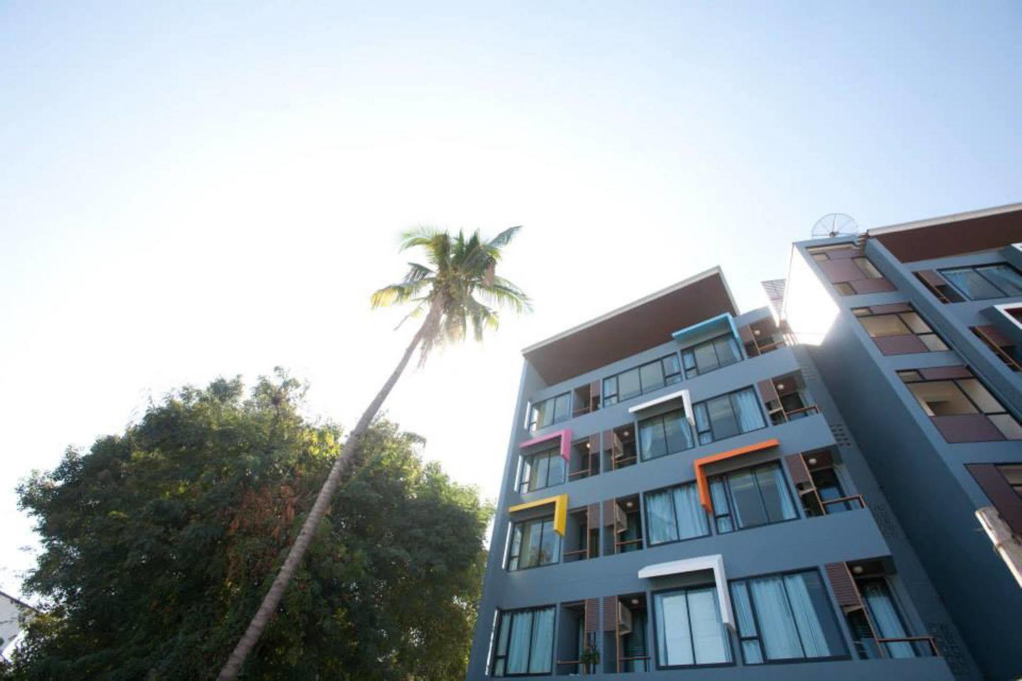 Oyo 233 Sunshine House Hotel Chiang Mai Exterior photo