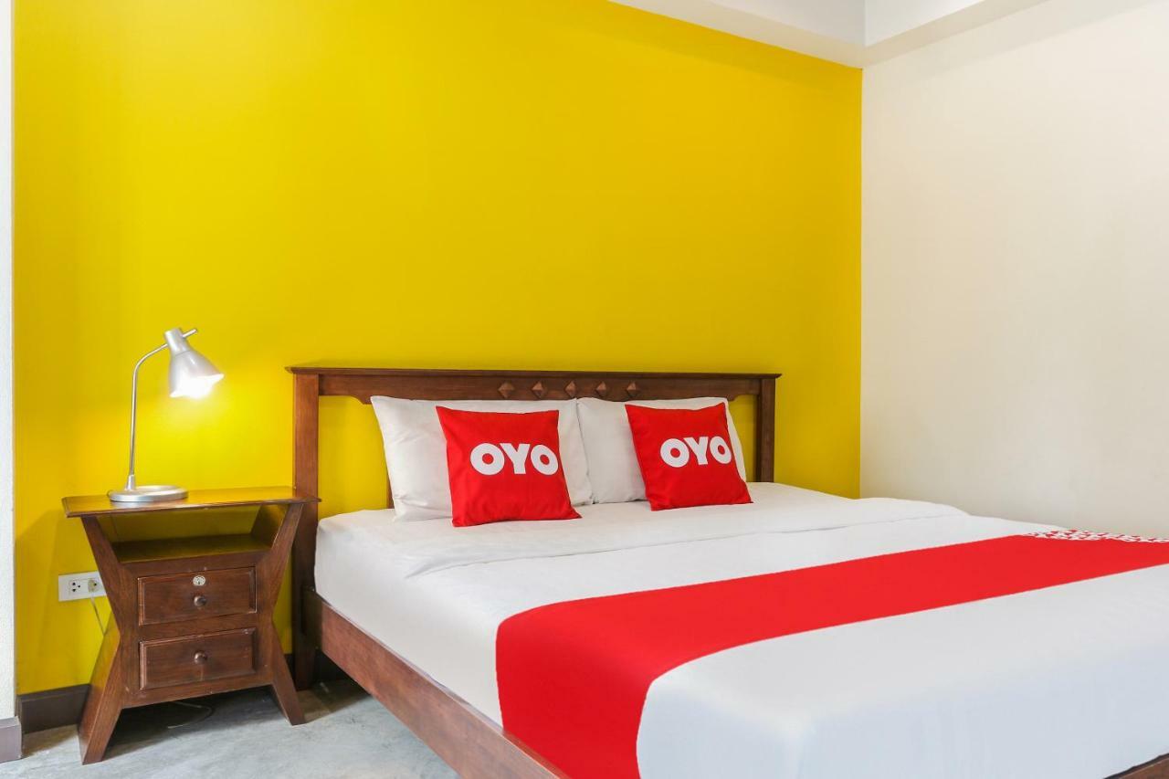Oyo 233 Sunshine House Hotel Chiang Mai Exterior photo