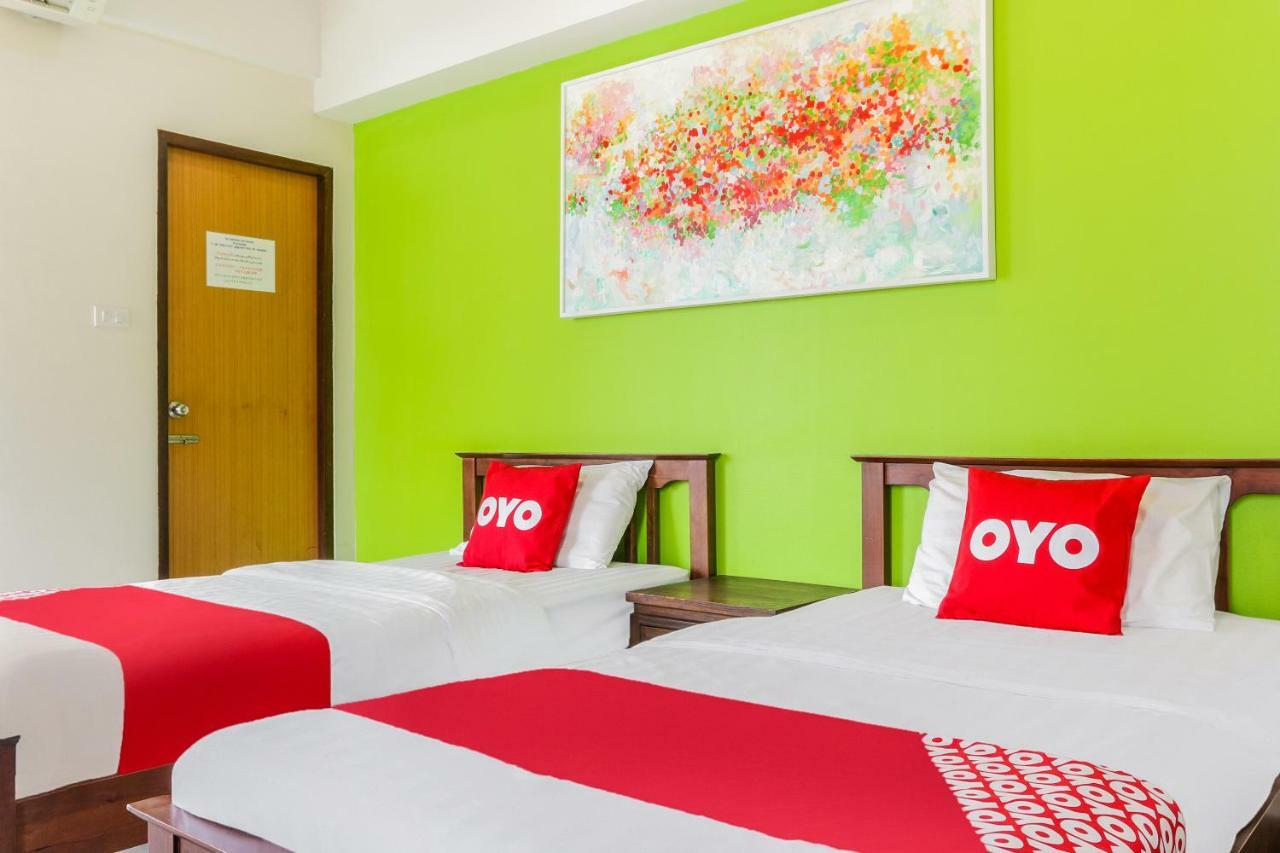 Oyo 233 Sunshine House Hotel Chiang Mai Exterior photo