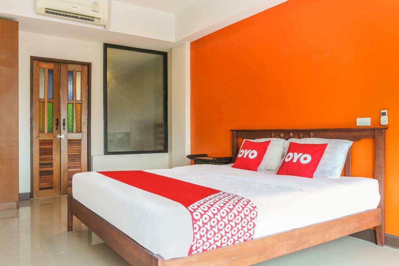 Oyo 233 Sunshine House Hotel Chiang Mai Exterior photo