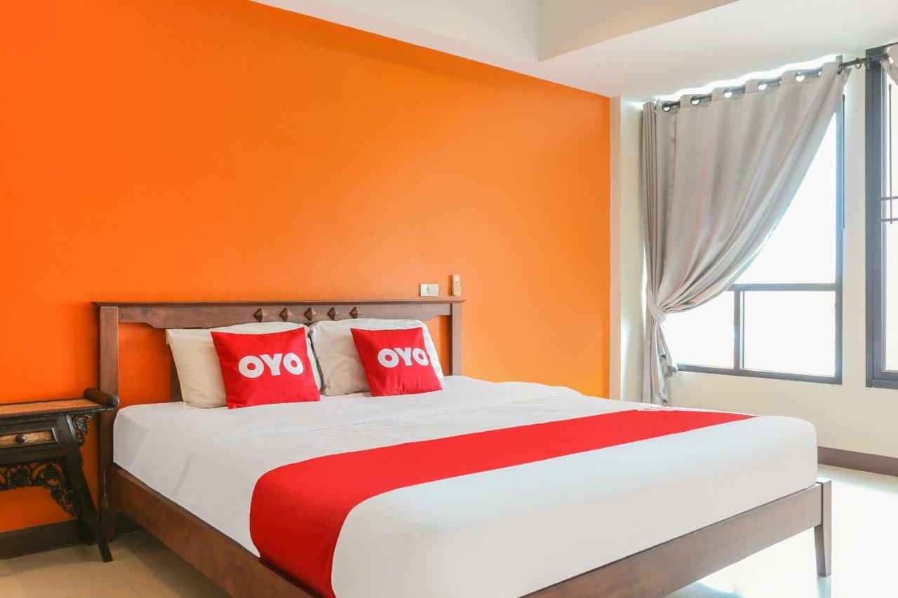 Oyo 233 Sunshine House Hotel Chiang Mai Exterior photo