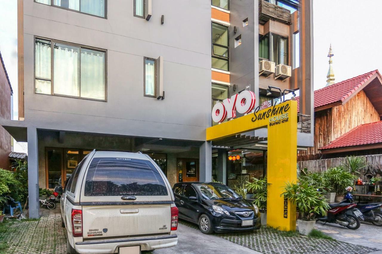 Oyo 233 Sunshine House Hotel Chiang Mai Exterior photo